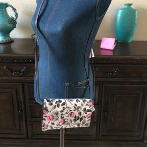 Coach Sleeping Rose Clutch Crossbody NEW